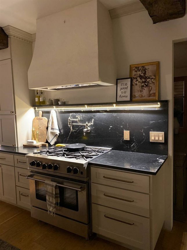 4 29 Negresso Granite 01