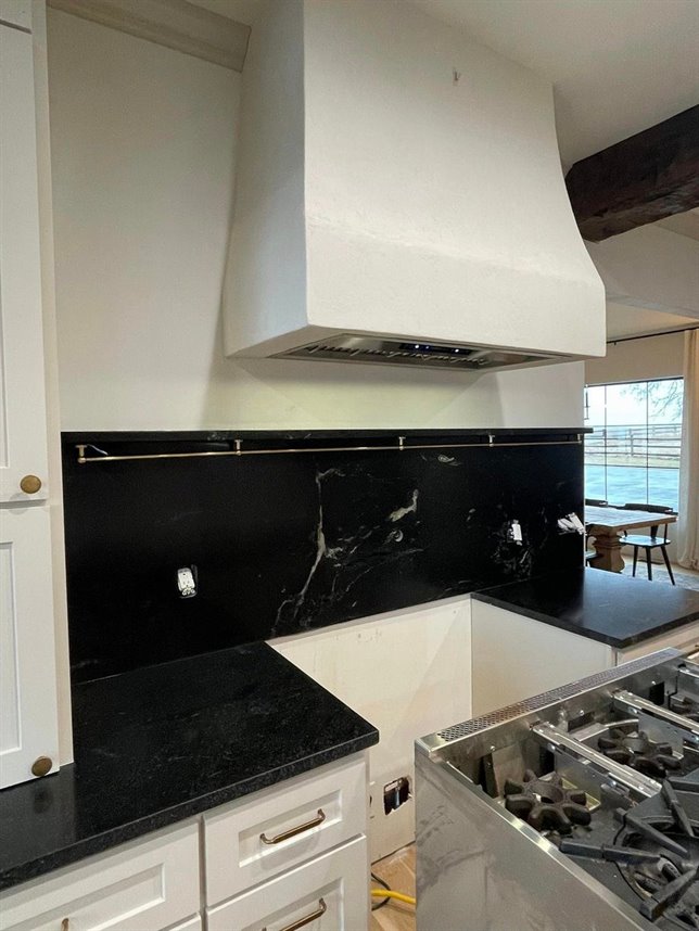 4 29 Negresso Granite 06