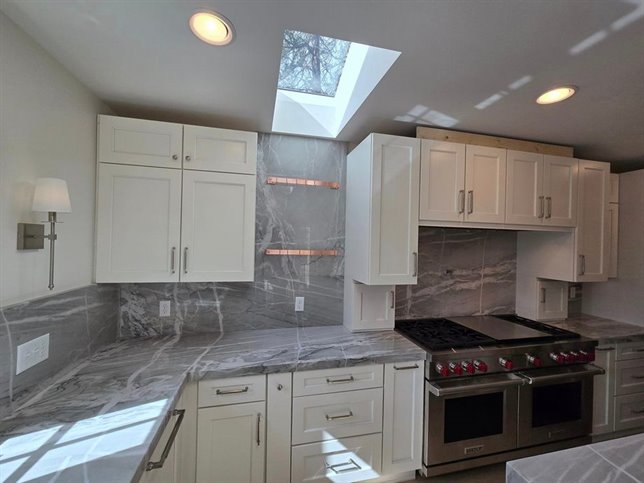 5 17 Island and Full Height Backsplash 09